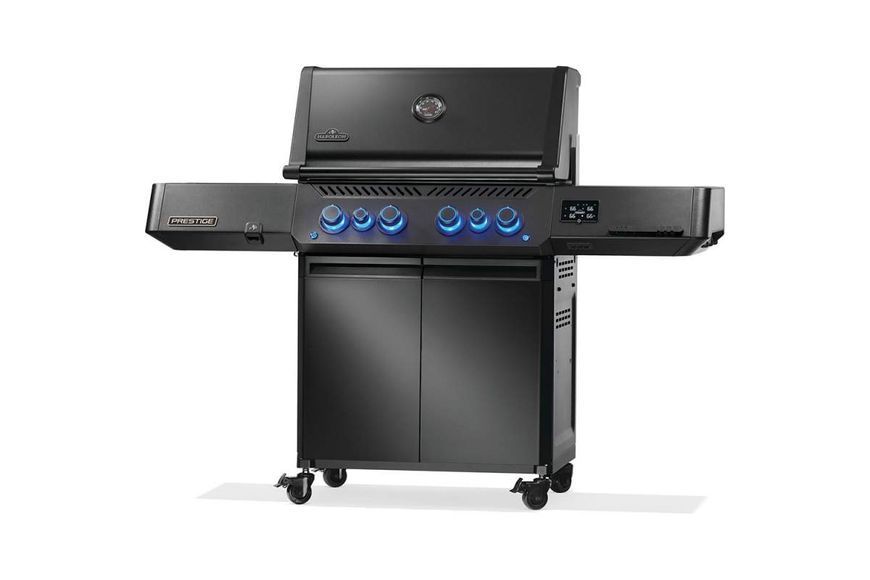 Газовый гриль Napoleon Prestige Phantom 500 Connected, с 4-мя основными горелками, задней инфракрасной горелкой и боковой SIZZLE ZONE, черный матовый ВЕРТЕЛ В КОМПЛЕКТЕ P500VXRSIBPK-PHM фото Газовый гриль Napoleon Prestige Phantom 500 Connected, с 4-мя основными горелками, задней инфракрасной горелкой и боковой SIZZLE ZONE, черный матовый ВЕРТЕЛ В КОМПЛЕКТЕ P500VXRSIBPK-PHM фото