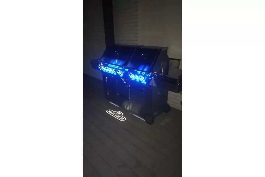 Газовый гриль Prestige PRO 825, с 4-мя основными горелками, задней инфракрасной горелкой, горелкой для копчения и отдельной камерой SIZZLE ZONE, из нержавеющей стали ВЕРТЕЛ В КОМПЛЕКТЕ PRO825RSBIPSS-3-RC фото