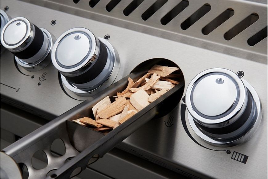 Газовый гриль Prestige BIPRO 825, с 4-мя основными горелками, задней инфракрасной горелкой, горелкой для копчения и отдельной камерой SIZZLE ZONE, из нержавеющей стали ВЕРТЕЛ В КОМПЛЕКТЕ BIPRO825RBIPSS-3 фото