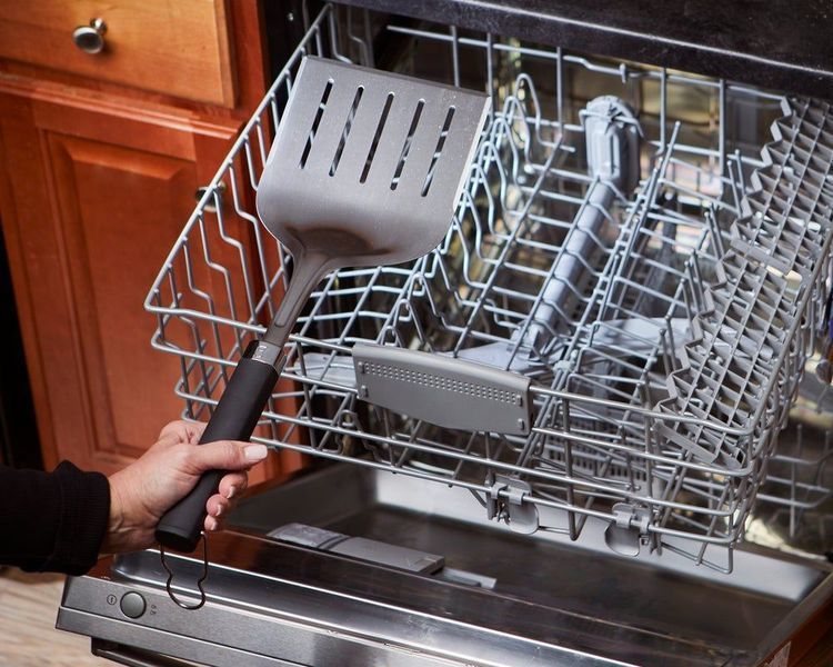 Лопатка широкая для гриля Precision Weber 6762 фото